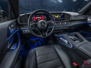 MERCEDES-BENZ GLE 350 de 4MATIC AMG Pano Burmester T…