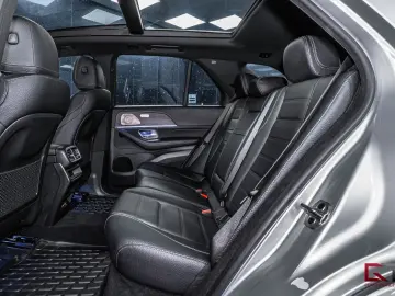 MERCEDES-BENZ GLE 350 de 4MATIC AMG Pano Burmester T…