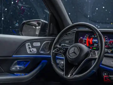 MERCEDES-BENZ GLE 350 de 4MATIC AMG Pano Burmester T…