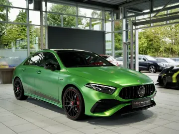 MERCEDES-BENZ A 35 AMG 4M 2H  BURM Night-II Pano HUD…