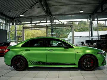 MERCEDES-BENZ A 35 AMG 4M 2H  BURM Night-II Pano HUD…