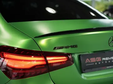MERCEDES-BENZ A 35 AMG 4M 2H  BURM Night-II Pano HUD…