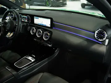 MERCEDES-BENZ A 35 AMG 4M 2H  BURM Night-II Pano HUD…