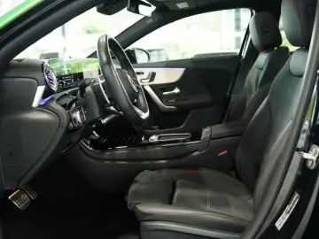 MERCEDES-BENZ A 35 AMG 4M 2H  BURM Night-II Pano HUD…