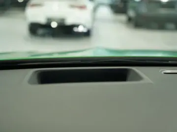 MERCEDES-BENZ A 35 AMG 4M 2H  BURM Night-II Pano HUD…