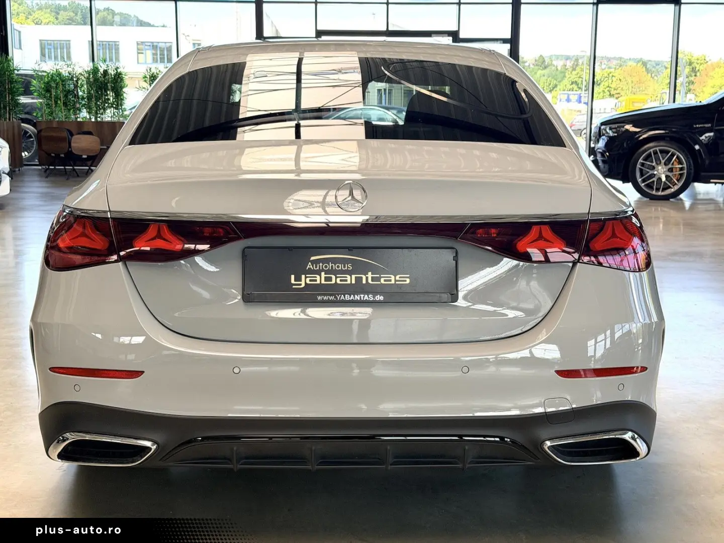 MERCEDES-BENZ E 220 d AMG Night DISTRONIC Pro AHK Al&hellip;
