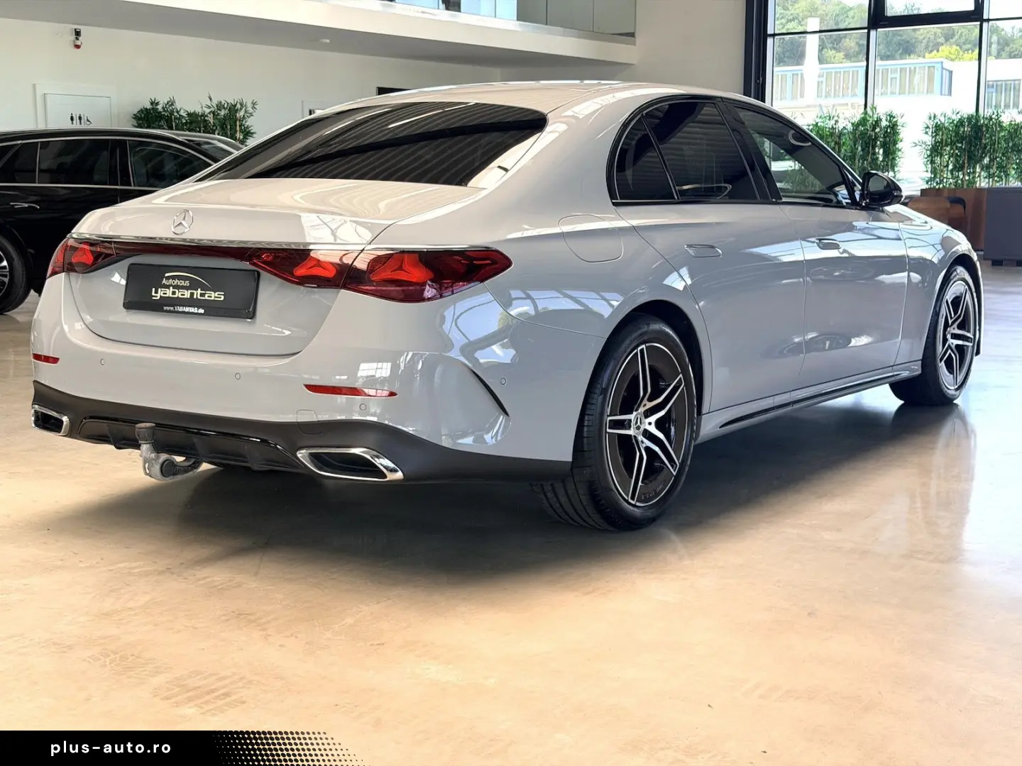 MERCEDES-BENZ E 220 d AMG Night DISTRONIC Pro AHK Al&hellip;