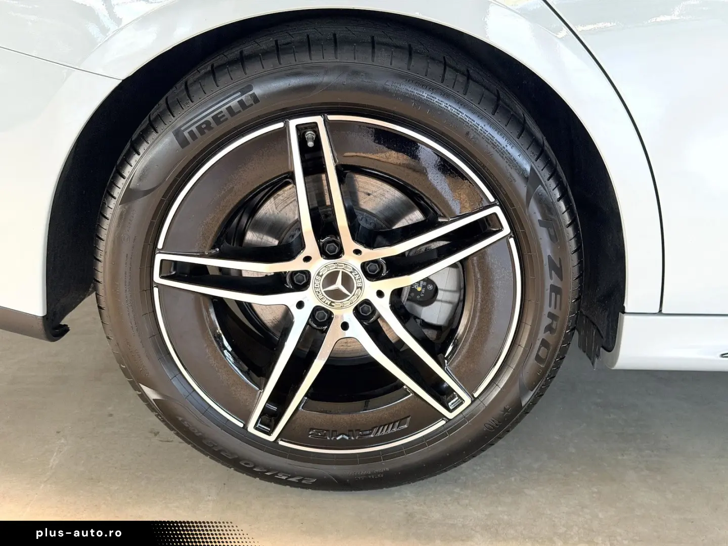 MERCEDES-BENZ E 220 d AMG Night DISTRONIC Pro AHK Al&hellip;