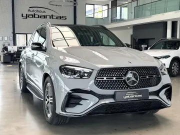 MERCEDES-BENZ GLE 300 d 4M AMG Night Pano DISTRONIC …