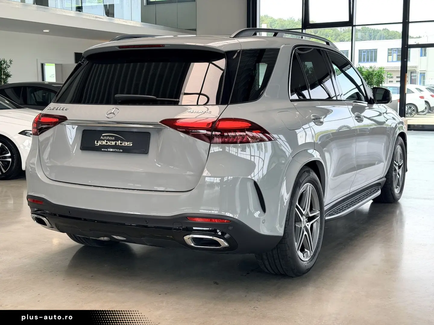 MERCEDES-BENZ GLE 300 d 4M AMG Night Pano DISTRONIC &hellip;