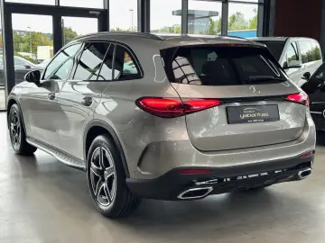 MERCEDES-BENZ GLC 300 d 4M AMG Night Pano Head-up 36…