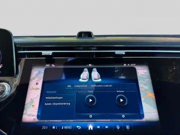 MERCEDES-BENZ E 300 e AMG Pano Superscreen Sitzklima…