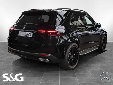 MERCEDES-BENZ GLE 580 4M AMG V8 Multikontursit Distr…