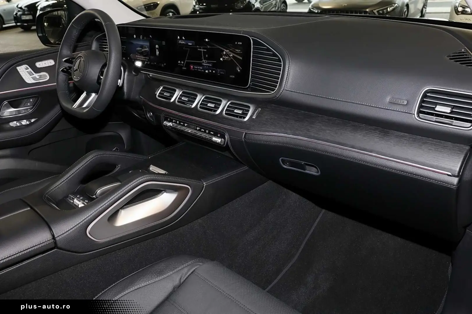 MERCEDES-BENZ GLE 580 4M AMG V8 Multikontursit Distr&hellip;