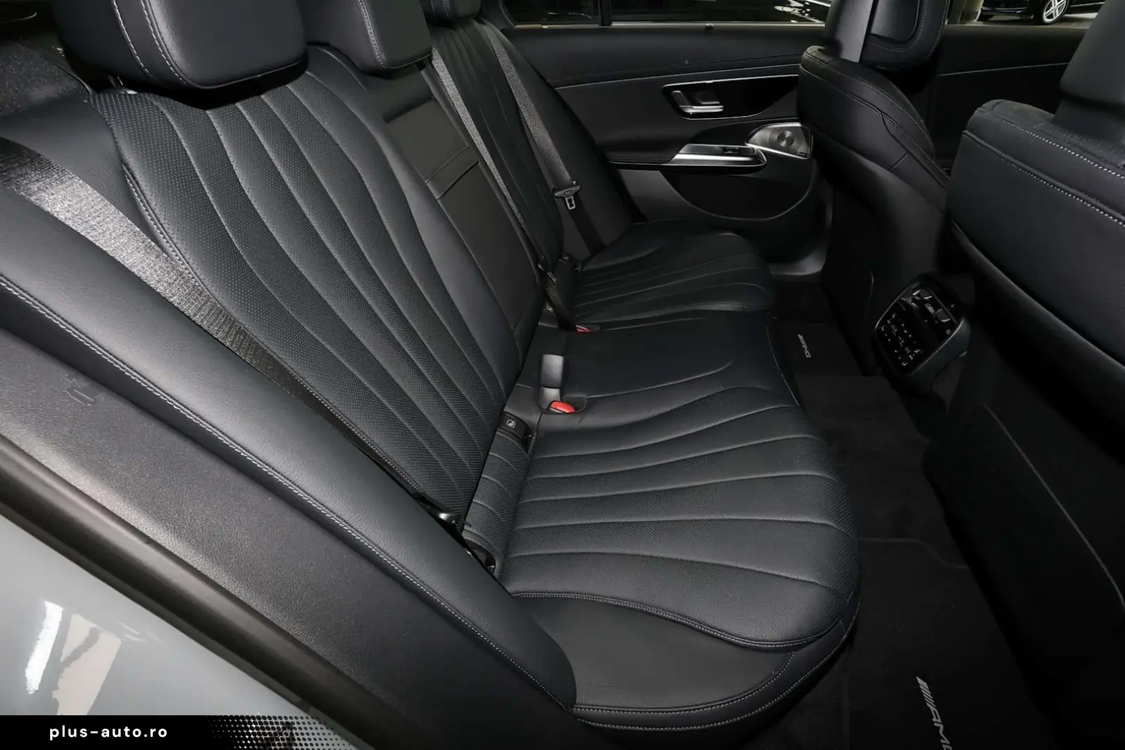 MERCEDES-BENZ E 450 d 4M AMG Multikontursitze HUD Fahrassist