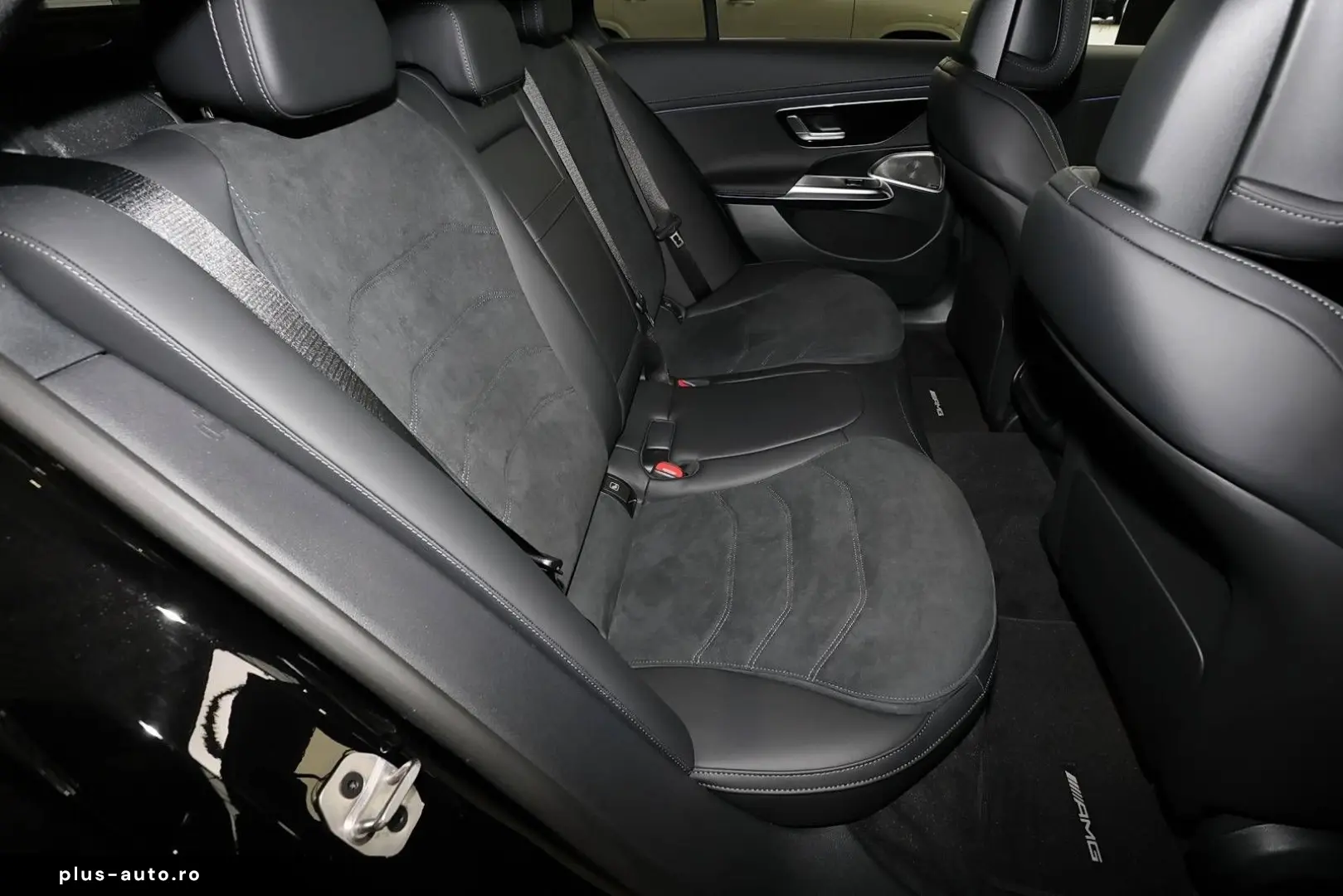 MERCEDES-BENZ E 220 d AMG MBUX DIG-LED 360 K Pano Di&hellip;