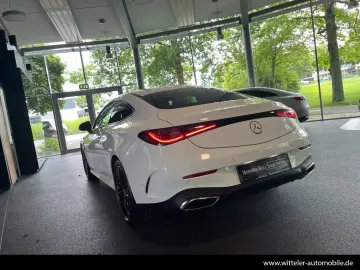 MERCEDES-BENZ CLE 200 Coupé AMG Line LED AHK PANO Ni…