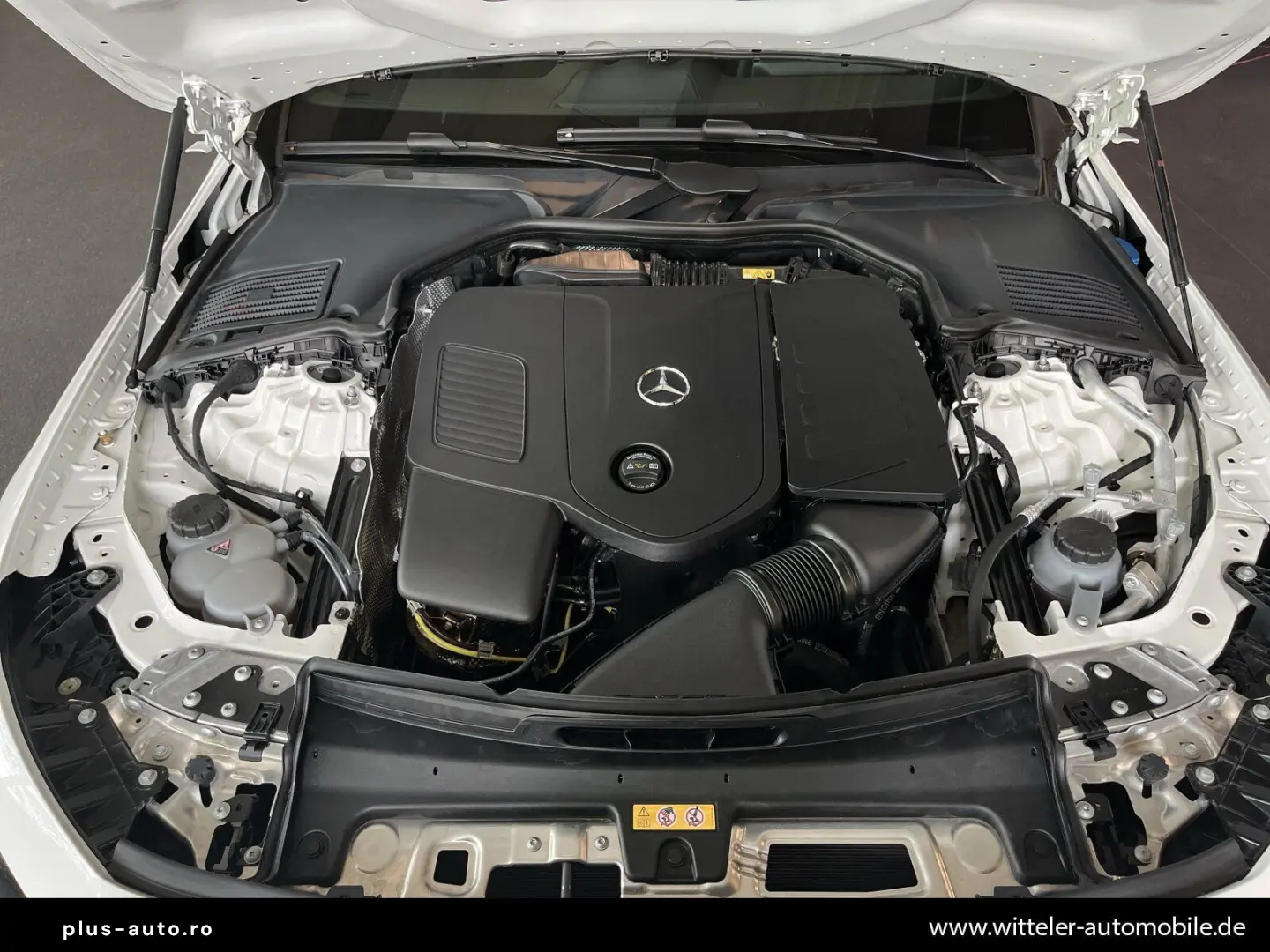 MERCEDES-BENZ CLE 200 Coupé AMG Line LED AHK PANO Ni&hellip;