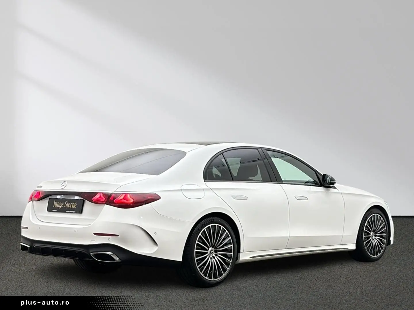 MERCEDES-BENZ E 220 d AMG Night Pano DigitalLight Di&hellip;