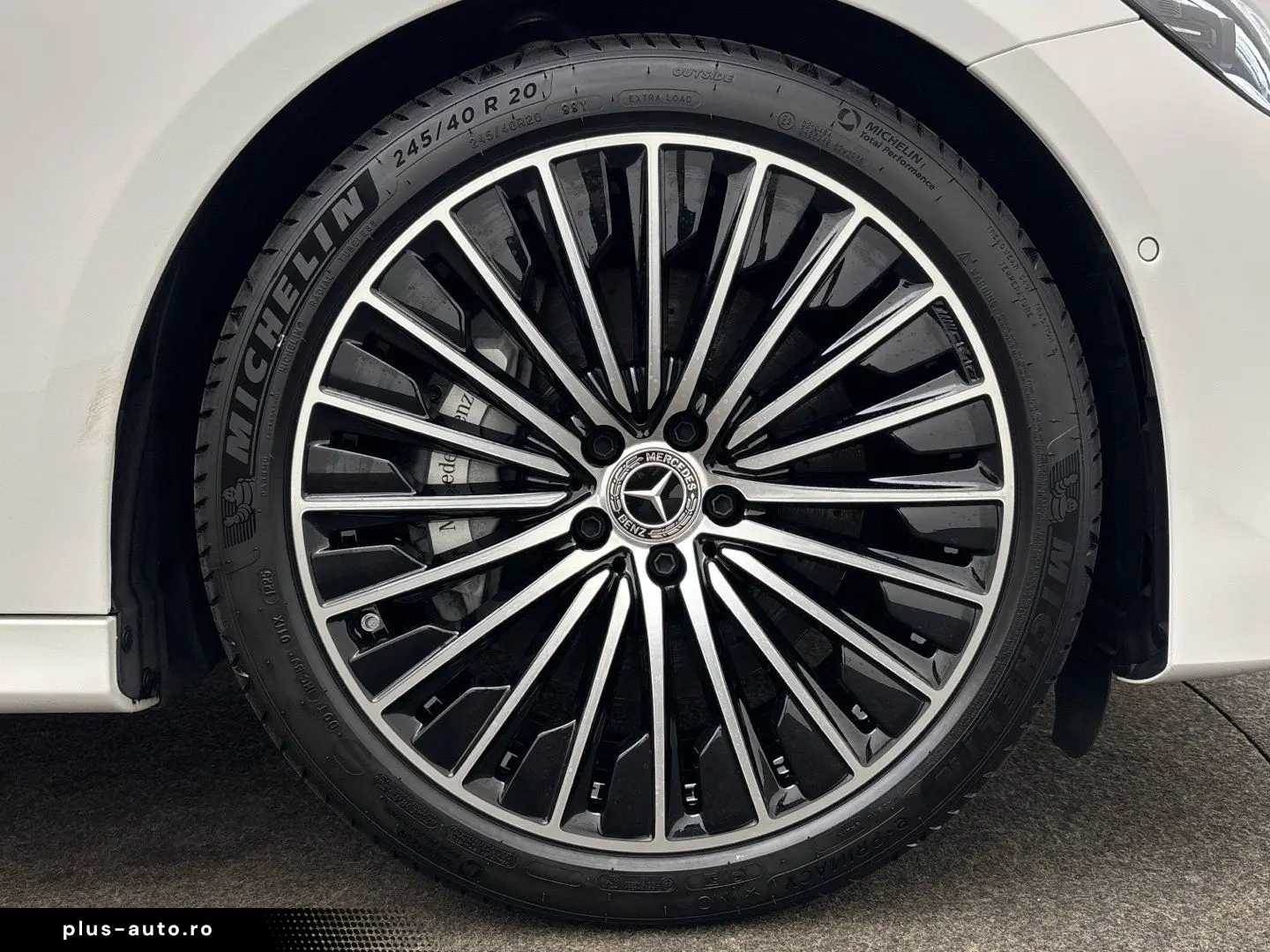 MERCEDES-BENZ E 220 d AMG Night Pano DigitalLight Di&hellip;