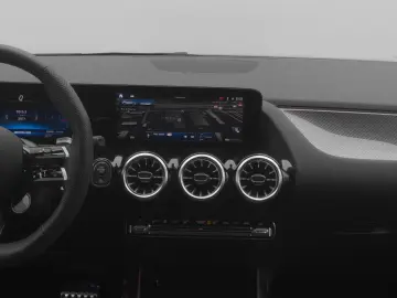 MERCEDES-BENZ Mercedes-AMG GLA 35 4MATIC Multi Kamer…