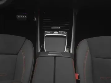 MERCEDES-BENZ Mercedes-AMG GLA 35 4MATIC Multi Kamer…
