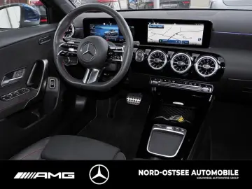 MERCEDES-BENZ A 220 d LIMO AMG PREMIUM WINTER-P KEYL…