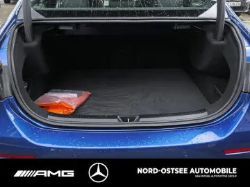 MERCEDES-BENZ A 220 d LIMO AMG PREMIUM WINTER-P KEYL…