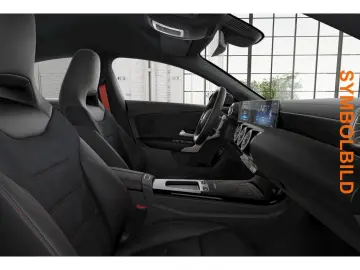 MERCEDES-BENZ CLA 35 AMG 4M Coupé AdvancePlus Night …