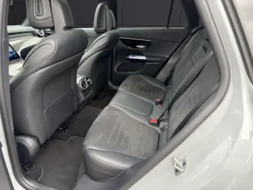 MERCEDES-BENZ GLC 200 4M AMG Pano Night AHK HUD 360