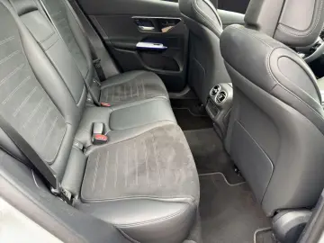 MERCEDES-BENZ GLC 200 4M AMG Pano Night AHK HUD 360