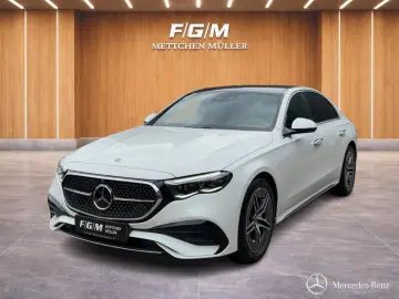 MERCEDES-BENZ E 220d Limousine AMG-LINE PANO DIGI.LI…