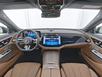 MERCEDES-BENZ E 450 4M AMG-Sport DIGITAL Super Pano …