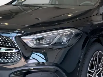 MERCEDES-BENZ GLA 220 d 4M AMG-Line Night AHK DISTRO…