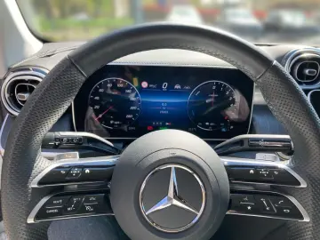 MERCEDES-BENZ GLC 300 de 4M AMG Fahrass WideScreen 360