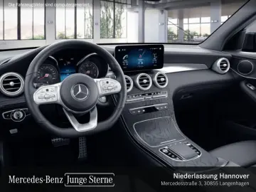 MERCEDES-BENZ GLC 300 de 4M AMG Night Pano Distr LED 360