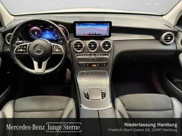 MERCEDES-BENZ GLC 300 de AMG Night Spur Dist 360  Pano LED