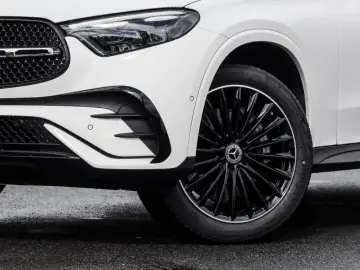 MERCEDES-BENZ GLC 300 de 4M AMG-Sport Technik Pano D…