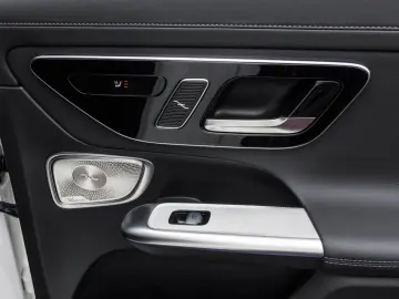 MERCEDES-BENZ GLC 300 de 4M AMG-Sport Technik Pano D…