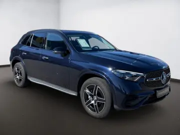 MERCEDES-BENZ GLC 300 e 4MATIC AMG Night Ambi Burm MBUX 360