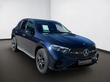 MERCEDES-BENZ GLC 300 e 4MATIC AMG Night Ambi Burm MBUX 360