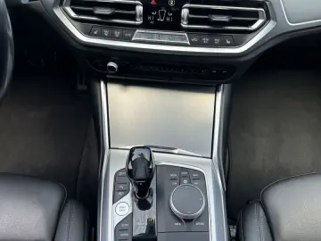 BMW 330 e Limousine M-Sport NAV LASER HEAD-UP H&K