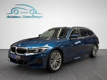 BMW 320d Touring xDrive ACC AHK STHZ SHZ PANO HiFi