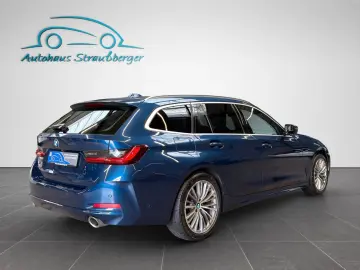 BMW 320d Touring xDrive ACC AHK STHZ SHZ PANO HiFi