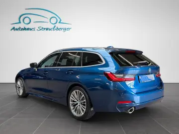 BMW 320d Touring xDrive ACC AHK STHZ SHZ PANO HiFi