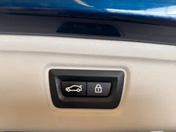 BMW 320d Touring xDrive ACC AHK STHZ SHZ PANO HiFi