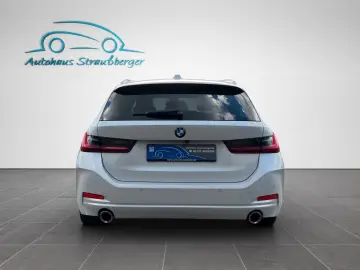 BMW 320d Touring xDrive ACC AHK HiFi LRHZ STHZ PANO