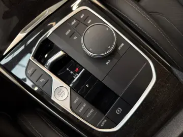 BMW 320d Touring xDrive ACC AHK HiFi LRHZ STHZ PANO
