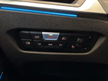 BMW 320d Touring xDrive ACC AHK HiFi LRHZ STHZ PANO