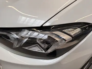 BMW 320d Touring xDrive ACC AHK HiFi LRHZ STHZ PANO